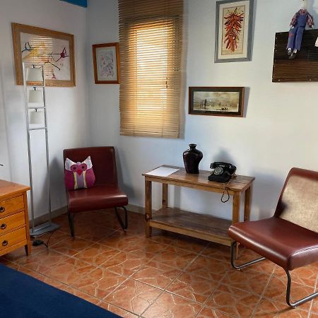 Mp Cozy Apartment Near The Sea Paphos Exterior foto